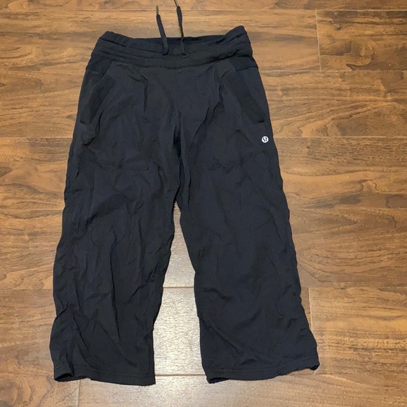 Lululemon Studio Crop Black size 4 - Picture 4 of 9